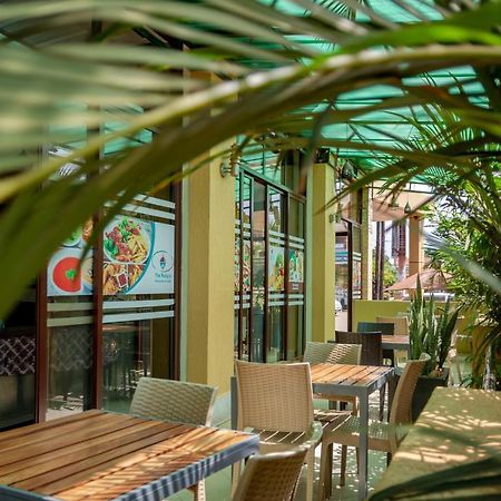 Hillside Plaza Hotel Кампала Екстериор снимка