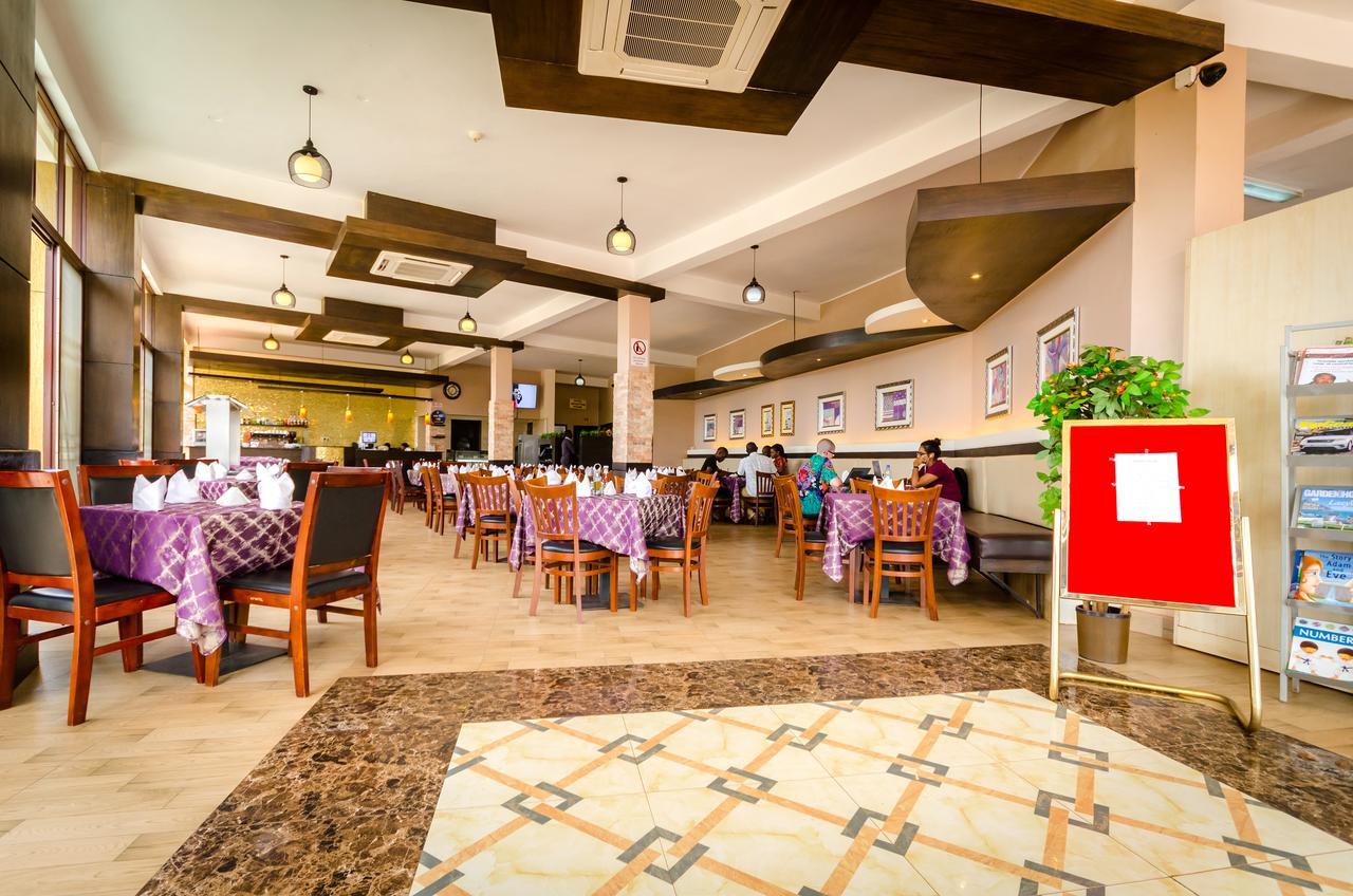 Hillside Plaza Hotel Кампала Екстериор снимка
