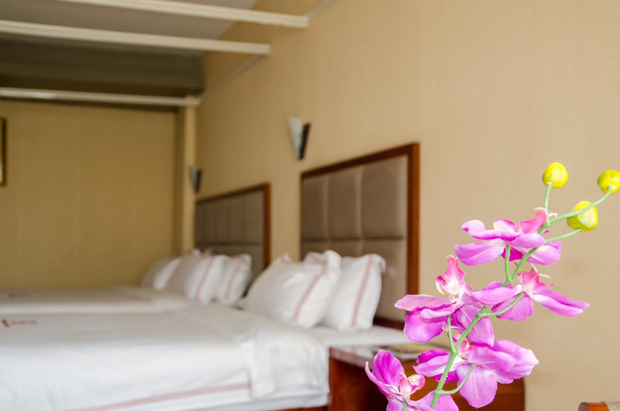 Hillside Plaza Hotel Кампала Екстериор снимка
