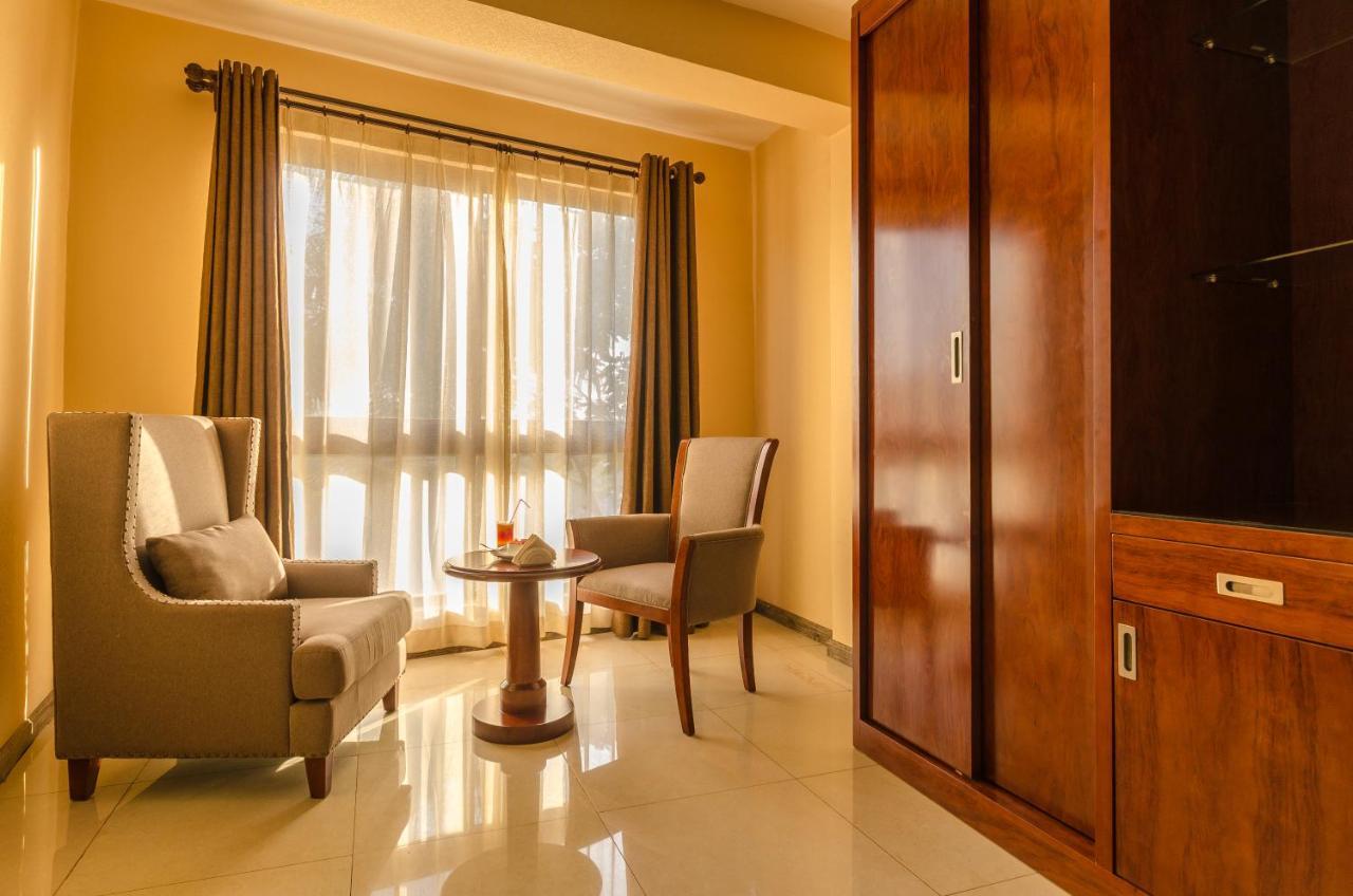 Hillside Plaza Hotel Кампала Екстериор снимка