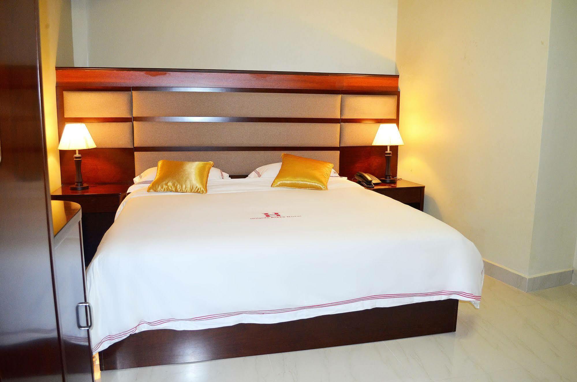 Hillside Plaza Hotel Кампала Екстериор снимка