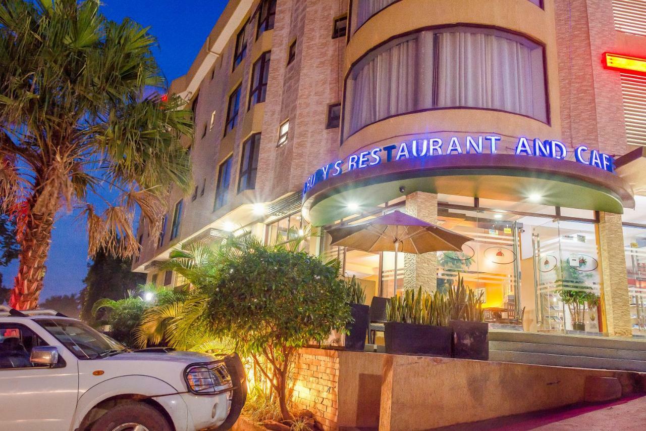 Hillside Plaza Hotel Кампала Екстериор снимка